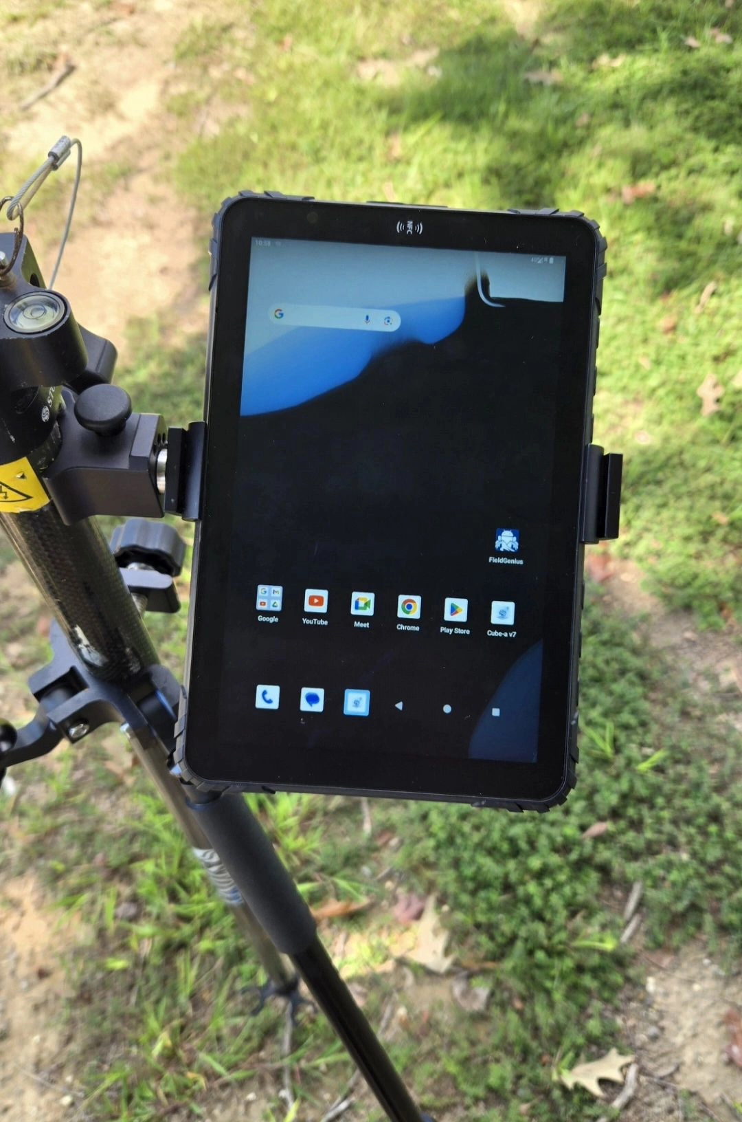 TOPICON rugged tablet MDT865 for field data collection with glove-friendly touchscreen