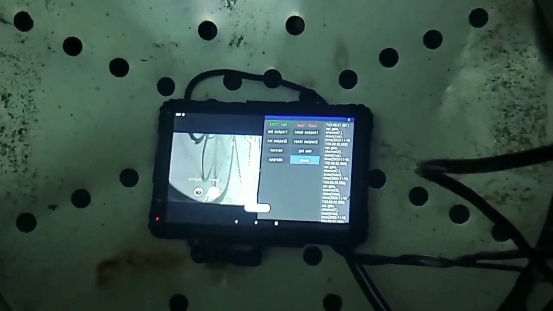 Waterproof tablet in field application