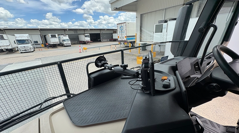 Fleet operator selecting truck tablet for vehicle-mounted deployment Fleet operator selecting truck tablet for vehicle-mounted deployment